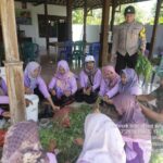 Babinsa Koramil Pangkur Hadiri Pelatihan Pertanian Sehat Ramah Lingkungan 