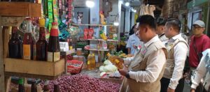 Satgas Pangan Polres Malang Cek Produk Kadaluwarsa di Sejumlah Pasar 