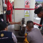 Jelang Mudik Lebaran Polres Pasuruan Kota Gandeng UPTD Metrologi Sidak SPBU Antisipasi Kecurangan