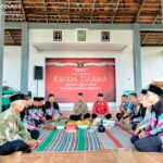 Lestarikan Kearifan Budaya Lokal, Babinsa Padas Hadiri Bersih Desa Nyadran