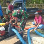 Dukung Program pompanisasi, Babinsa Koramil Ngrambe Bantu petani Pasang Pompa Air 