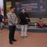 Masa Pendaftaran Paslon di Pilkada 2024 Polisi Sterilisasi Kantor KPU Kota Blitar