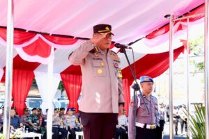 Karoops Polda Jatim Pimpin Apel Gelar Pasukan di Pelabuhan Ketapang Pastikan Kesiapan Pengamanan KTT IAF II 2024 dan HLF-MSP