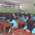 Babinsa Koramil 0805/12 Mantingan Sosialisasi Tentang Bahaya Penyalahgunaan Narkoba untuk Generasi Muda