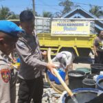 Polres Pacitan kembali Salurkan Bantuan Air Bersih untuk Warga Desa Klesem