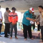 Cooling System, Kapolres Probolinggo Kota Kunjungi Warga Gili Ketapang Ajak Jaga Kamtibmas di Pilkada 2024