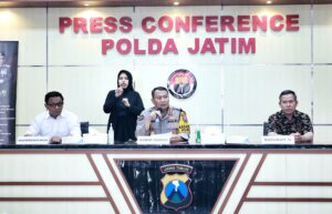 Polda Jatim Amankan 12 Orang Diduga Terlibat Pesta Sex di Kota Batu