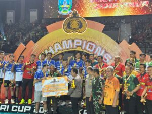 Tim Voli Putra Polda Jatim Juara Kapolri Cup 2024 usai Kalahkan Tim Polda Jabar di Laga Final