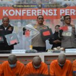 Polres Probolinggo Kota Berhasil Amankan Tersangka Pencurian dan Penadah Playstation dan Laptop