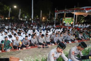 Cooling System untuk Pilkada Damai, Polres Jombang Ajak Ribuan Warga Bersholawat