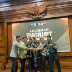 3 Pilar Desa Sombo Poncol Magetan Raih Anugerah Patriot Jawi Wetan II 2024 Kategori Harkamtibmas