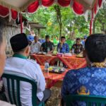 Sekda Ngawi Bersama Ketua Baznas Serahkan Properti Tingkatkan Taraf Hidup Masyarakat 