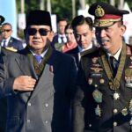 Kapolri dan Presiden Kenakan Tanda Kehormatan Bintang Bhayangkara Utama Saat Pimpin Upacara HUT Bhayangkara ke-79