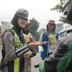 Kreatif, Sosialisasi Operasi Zebra Polres Malang Jadi Super Hero Kreatif, Sosialisasi Operasi Zebra Polres Malang Jadi Super Hero