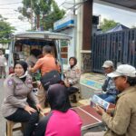 Ditlantas Polda Jatim Ngopi Bareng Warga Sosialisasi Tertib Lalin di Operasi Zebra Semeru