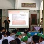 Road Show : Polres Kediri Beri Edukasi Bahaya Narkoba kepada Para Santri