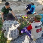 Ciptakan Keakraban, Babinsa Komsos Dengan Warga Binaan