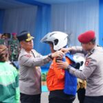 Polri Perkuat Kemitraan dengan Ojek Online: Polda Lampung Gelar Bakti Sosial dan kesehatan pada Apel Ojol Kamtibmas Nasional 2025