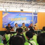 Sinergi di Balik Secangkir Kopi: Polres Gresik Rangkul Driver Ojol dalam Operasi Keselamatan Semeru Sinergi di Balik Secangkir Kopi: Polres Gresik Rangkul Driver Ojol dalam Operasi Keselamatan Semeru