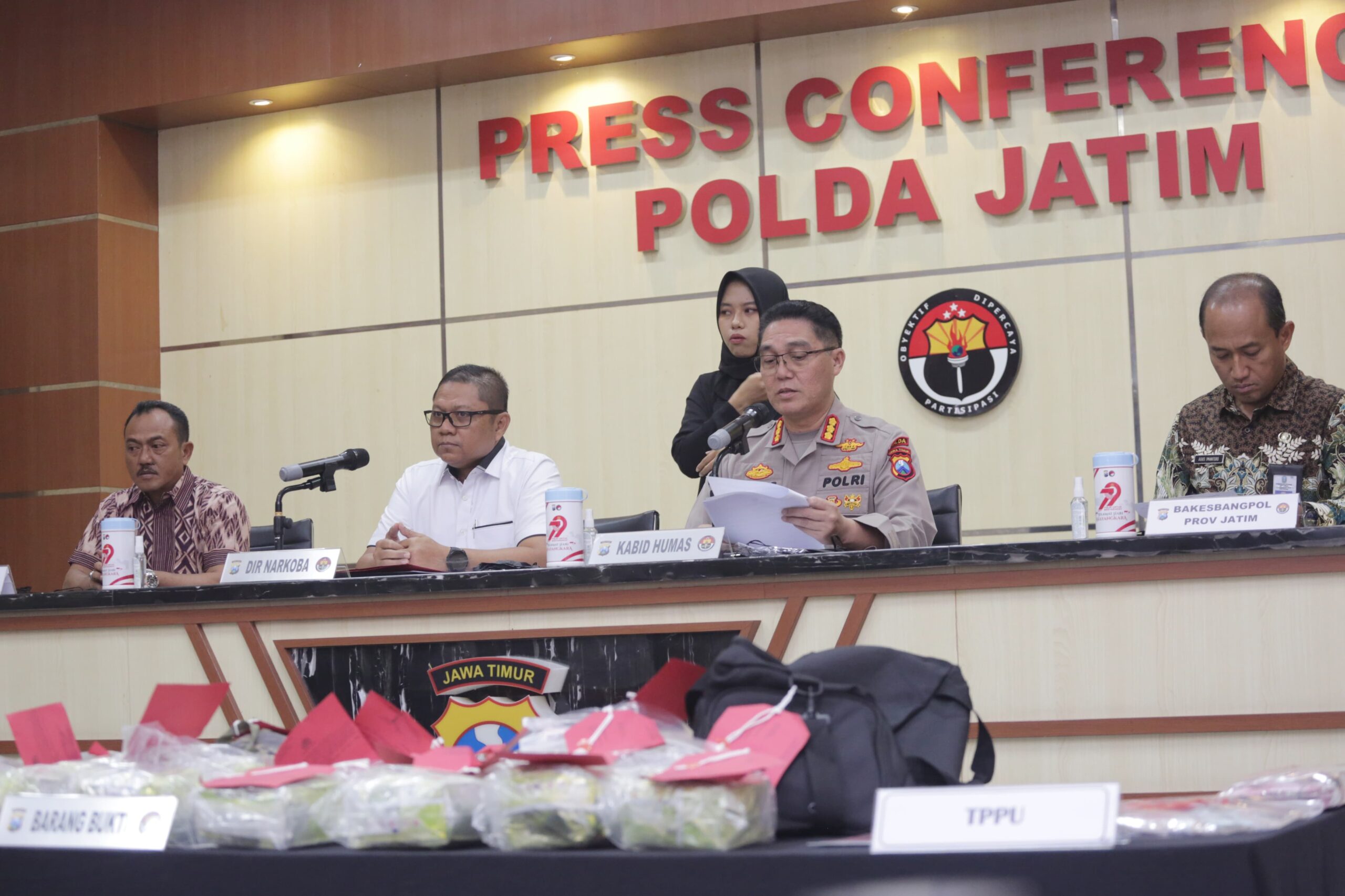 Polda Jatim Ungkap Dua Kasus TPPU, Aset Hasil Narkotika Rp 2,7 Miliar Disita Polda Jatim Ungkap Dua Kasus TPPU, Aset Hasil Narkotika Rp 2,7 Miliar Disita