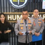 Polri Tegaskan Komitmen Transparansi, Berkas Kasus Kekerasan Anak di Tual Dilimpahkan ke Kejaksaan Polri Tegaskan Komitmen Transparansi, Berkas Kasus Kekerasan Anak di Tual Dilimpahkan ke Kejaksaan