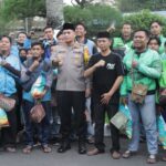 Sinergi Polres Bondowoso dan PKDI Hadirkan Senyum Ojol Saat Menjelang Berbuka