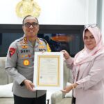 Menulis untuk Masa Depan: 39 dari 40 Buku Wakapolri Komjen Pol. Dedi Prasetyo Resmi Terdaftar HAKI Menulis untuk Masa Depan: 39 dari 40 Buku Wakapolri Komjen Pol. Dedi Prasetyo Resmi Terdaftar HAKI