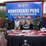 Polres Bojonegoro Bongkar Jaringan Peredaran Sabu dan Ganja, 13 Tersangka Ditangkap