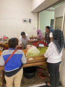 Satgas Pangan Polres Ngawi Cek Harga dan Stok Bapokting Pasca Lebaran Satgas Pangan Polres Ngawi Cek Harga dan Stok Bapokting Pasca Lebaran