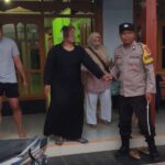 Respons Cepat Laporan Call Center 110, Polsek Pitu dan Tim Medis Evakuasi ODGJ yang Mengamuk ke RSUD Ngawi Respons Cepat Laporan Call Center 110, Polsek Pitu dan Tim Medis Evakuasi ODGJ yang Mengamuk ke RSUD Ngawi